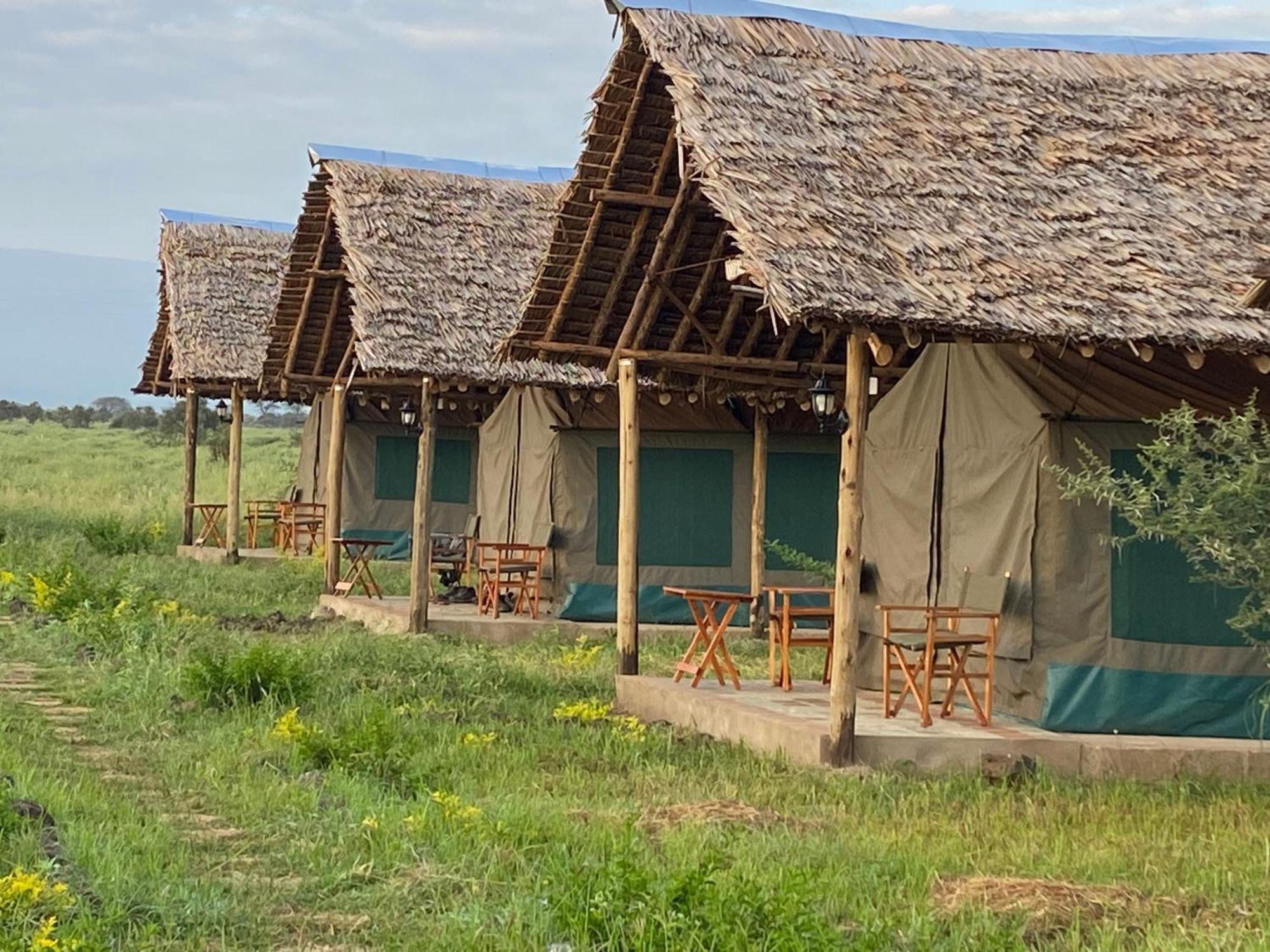 Amboseli Discovery Camp 外观 照片